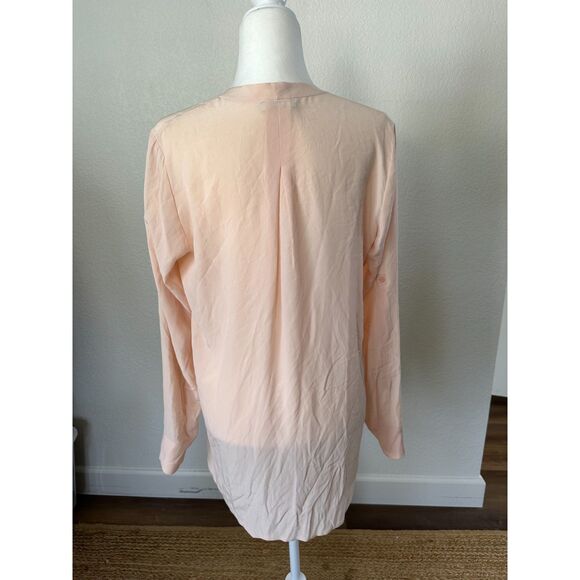 Vince Silk Light Pink Button Down V Neck Long Sleeve Top Size XS - Picture 4 of 8